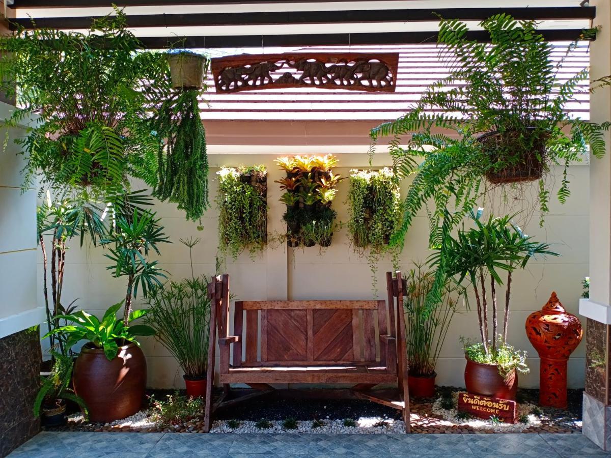 Sila Thai Pool
